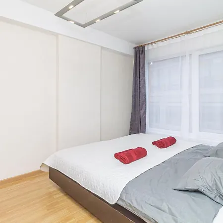 アパート Romantic Getaway With Equipped Kitchen タリン