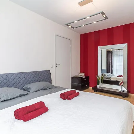 Romantic Getaway With Equipped Kitchen דירה